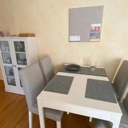 Strandstrasse 32 - 04-52 Apartment Kuehlungsborn