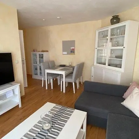 Strandstraße 32 - 04-52 Apartment *